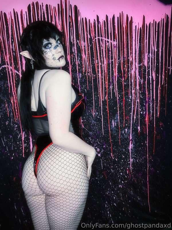 I hope you have a peach perfect day🍑