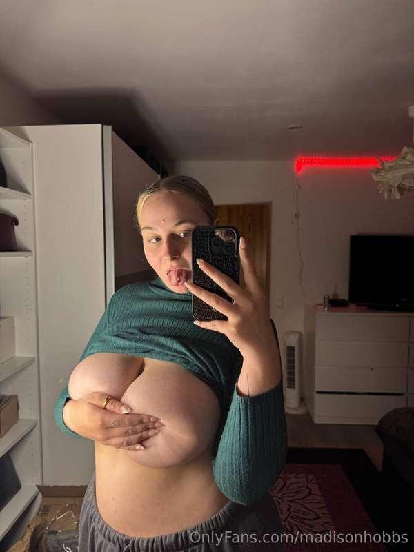 madisonhobbs image #0