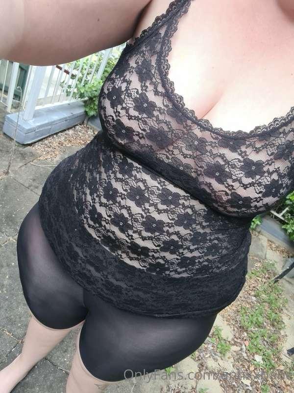 Think I would like to invest in more lace 😍