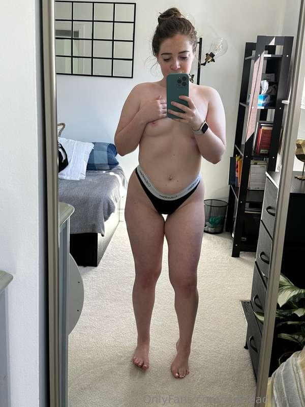 Would you consider cumming on my tits? 💦  Make sure your ren..