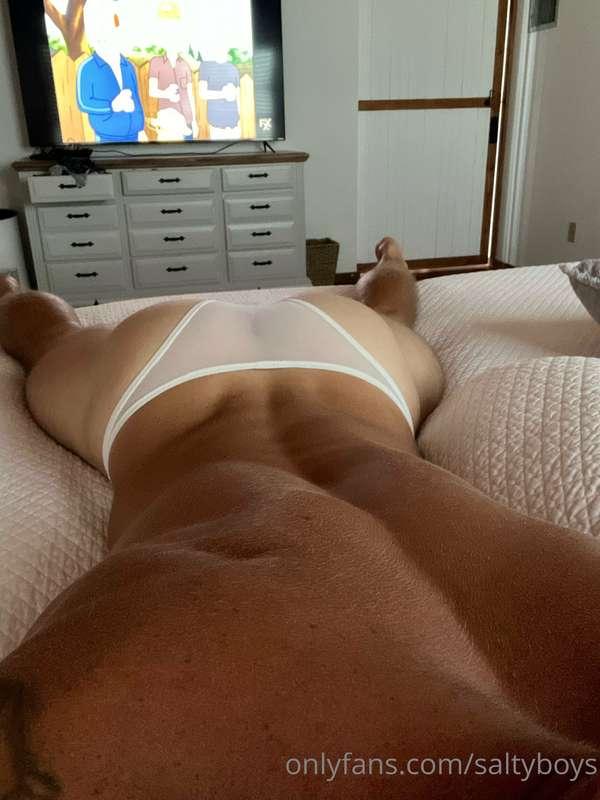 Happy Monday yall. This was the pic B sent me the other day…..