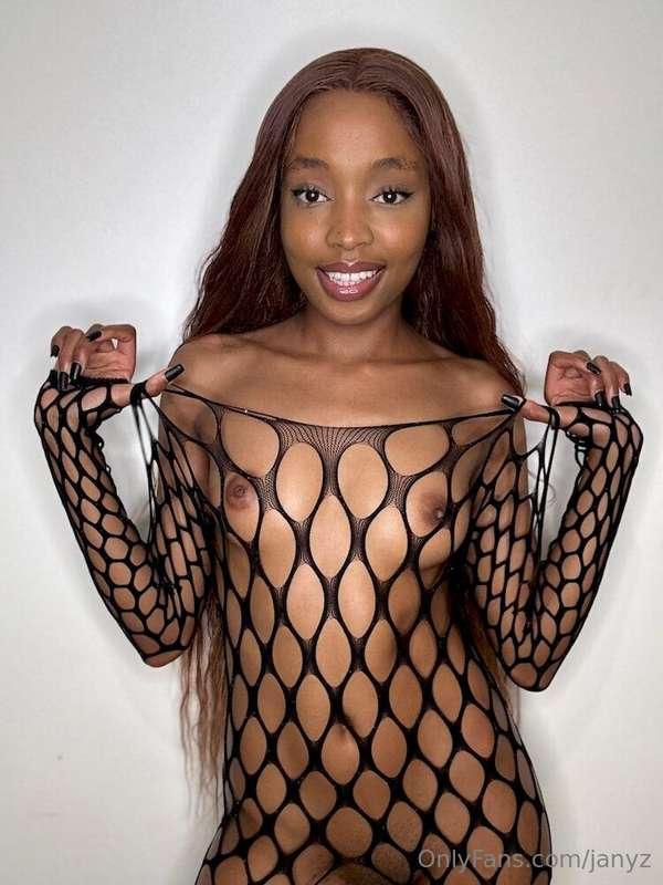 The hottest chocolate 🍫 girl @afro_ebony get several times w..