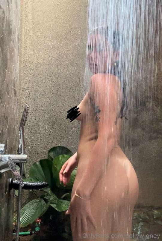 Get in with me baby 💦