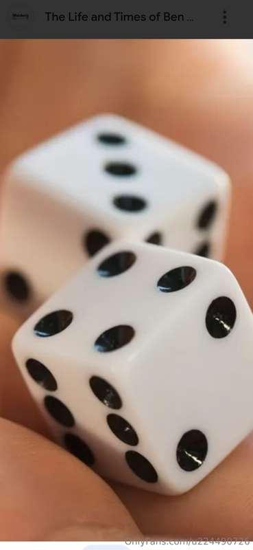 Roll my dice baby to see how many lil videos u will get, jus..