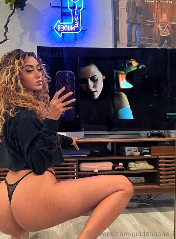 netflix and chill? 😈