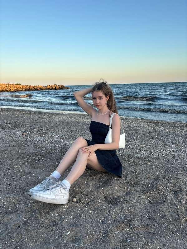 Perfect day for me it's day near sea 🥰#ai