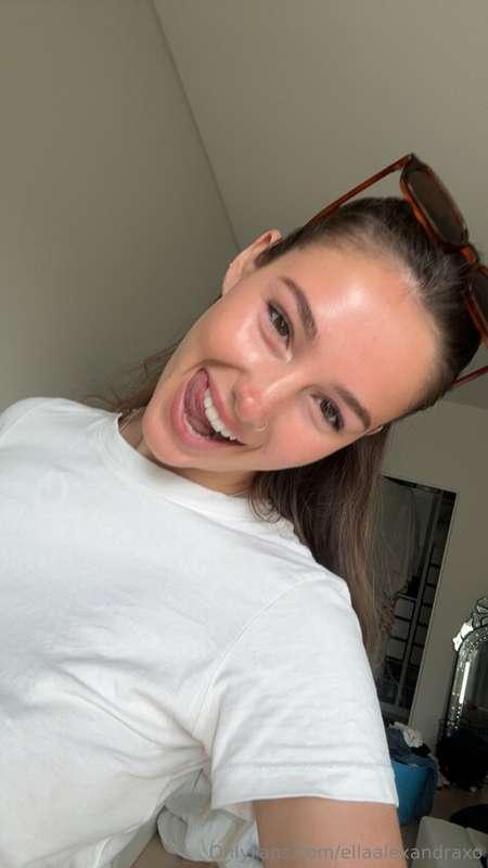 Heard you ordered a morning selfie? 🙈