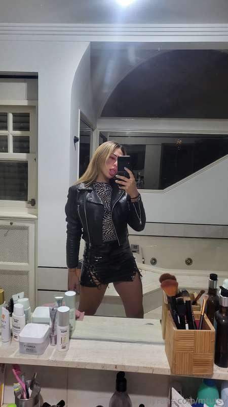 What do you think of my look?