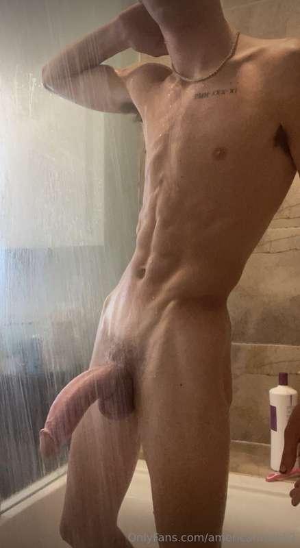 Let's get dirty and nasty before taking a shower babe😏💦