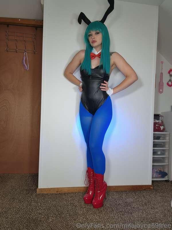 Sub to my VIP page @milajoyce69 if you want 4 FREE VIDS EVER..