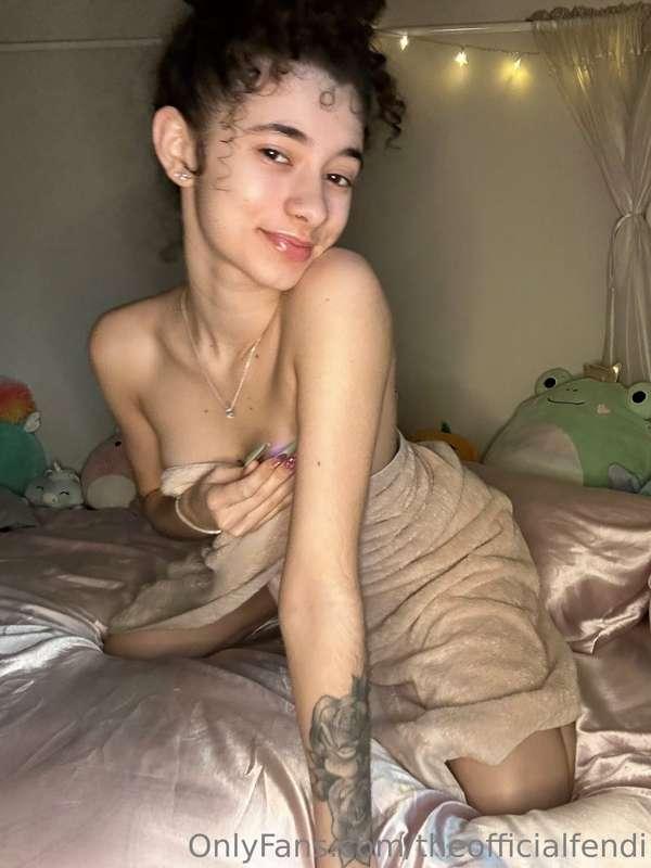 🧼FRESH OUT THE SHOWER🧼 
beat the recent for my MOST attachme..