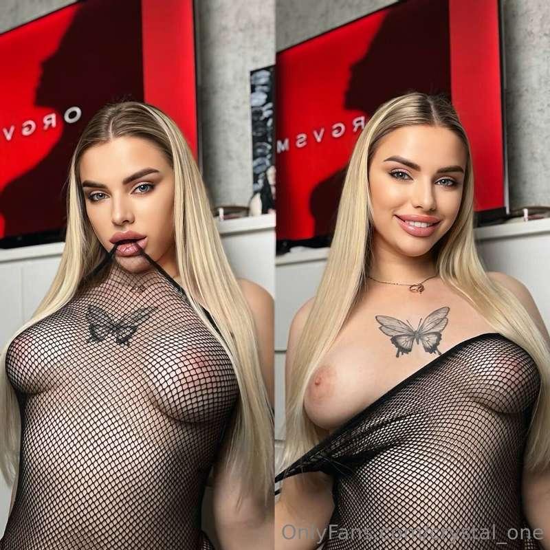 🔥 VERY HOT 🔥@miaroseskiss 🔥😈This sweet girl @miaroseskiss wa..