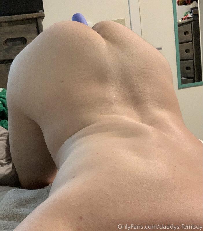 My toy may vibrate but I’d still rather have daddys cock