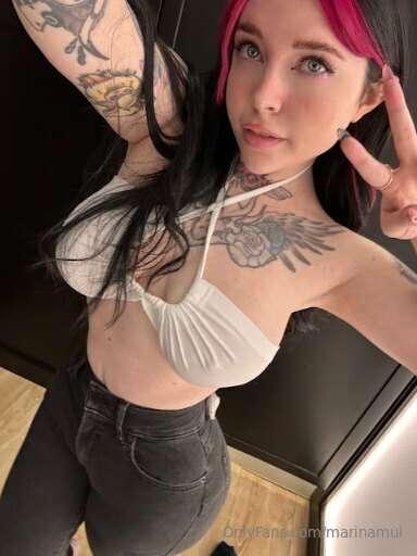 I love these pants...😍 anyone want to buy them for me?🙈 If y..