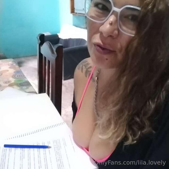 Studying 📝🧠✍️💋