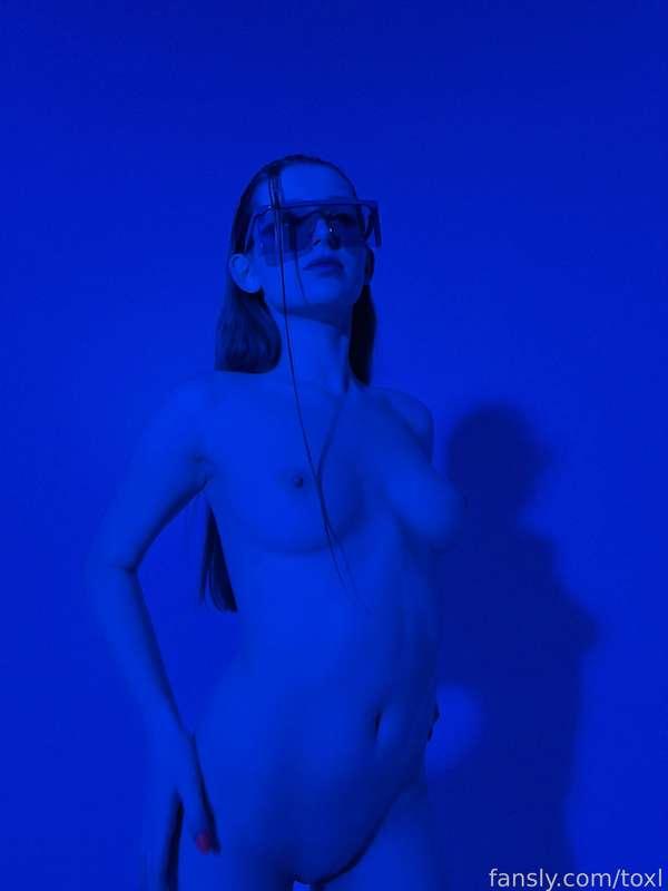 toxl image #2