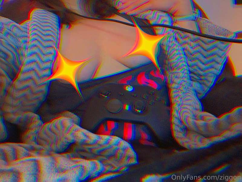 What’s your favourite video game of all time? ✨ Mine is Donk..