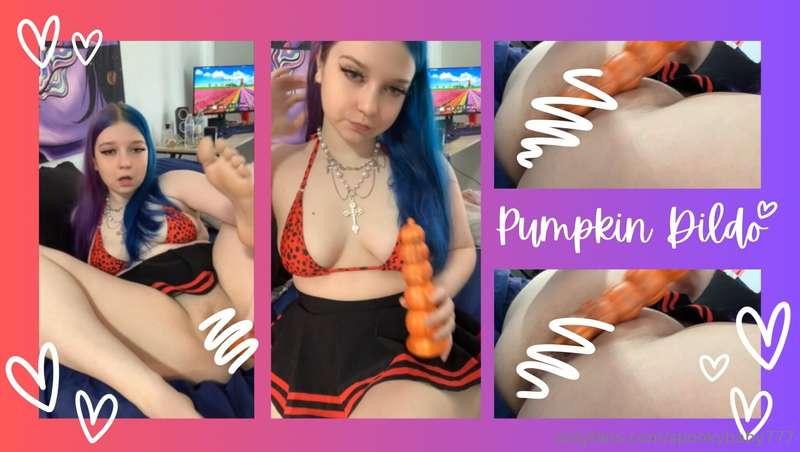 This New Pumpkin Dildo Feels Amazing 🤤 Omgggcome watch me ge..
