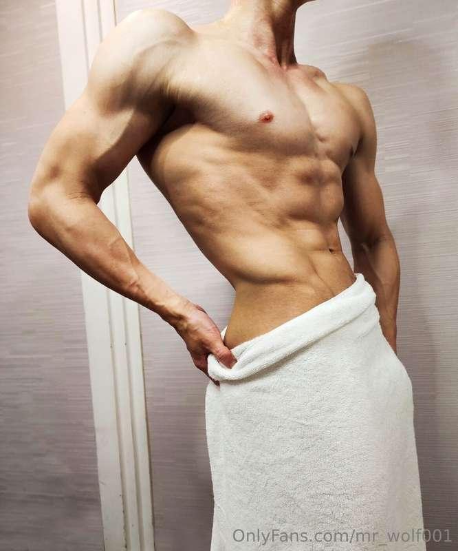 love to show off my abs ;) do you love them too? 