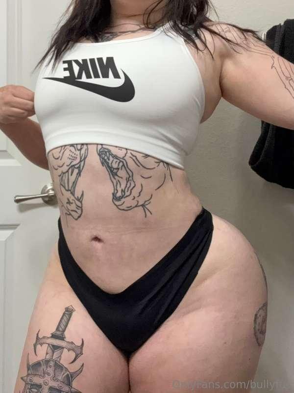 Good Morning my Gooner9000s ❤️ Ask me about my workout so fa..