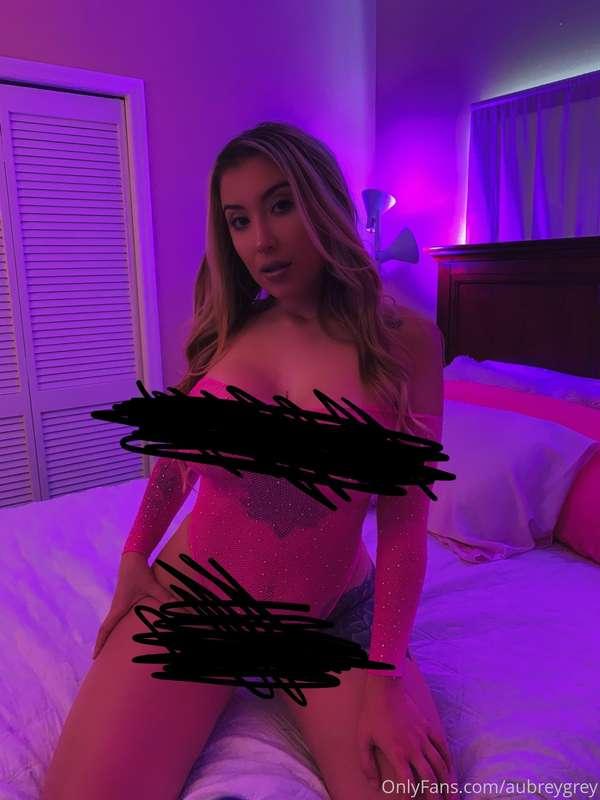 🎥 ***FULL LENGTH VID*** 🎥 **STRIPPER GIVES UP HER ANAL VIRGI..