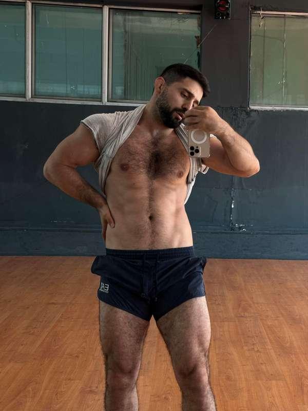 Got hard on legs workout 