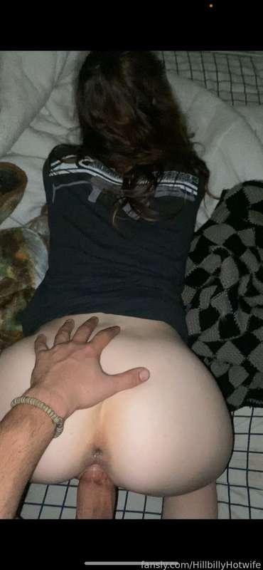 hillbillyhotwife image #3