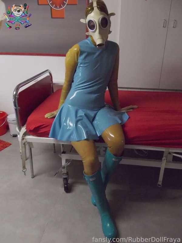 rubberdollfraya image #2