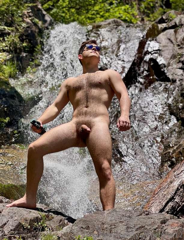 Nude in nature 