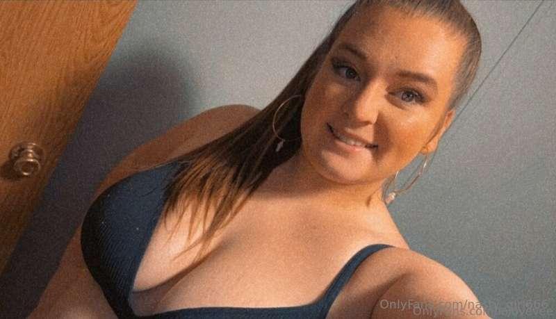 Hot your horny milf ready to have fun!! Message me for any d..