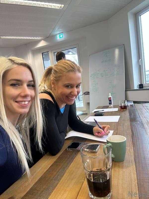 Student girls 👩‍💻🧠🤓 with @princessnikki5 ❤️
