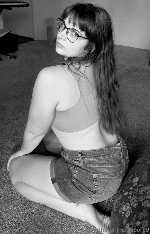 Felt like showing off my favorite shorts 😜