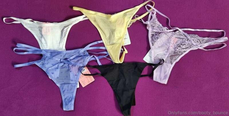 Today I went shopping and bought these sexy thongs 🥰 which o..