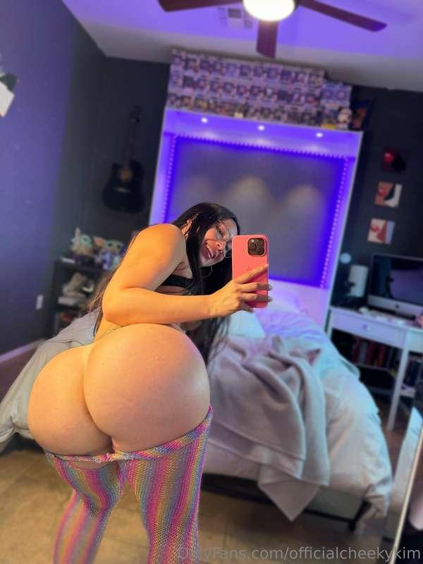 Slap this fat ass 👇😏