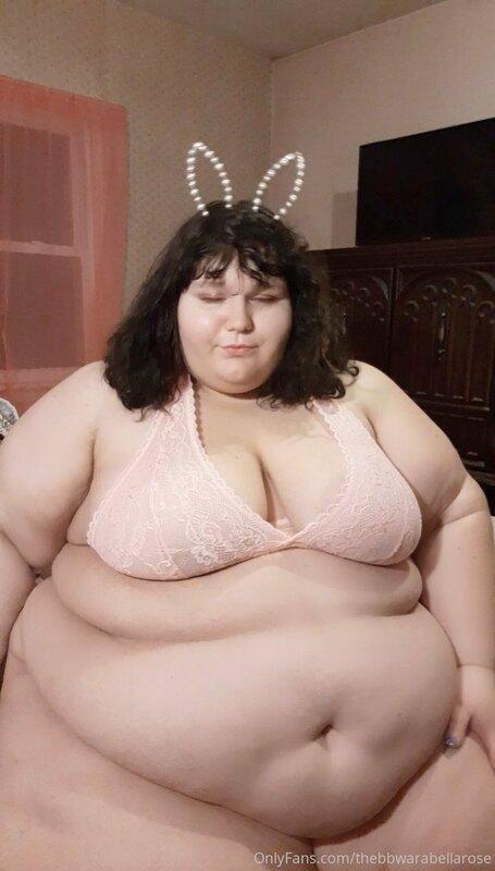 Just a fat little fuck bunny ??✨