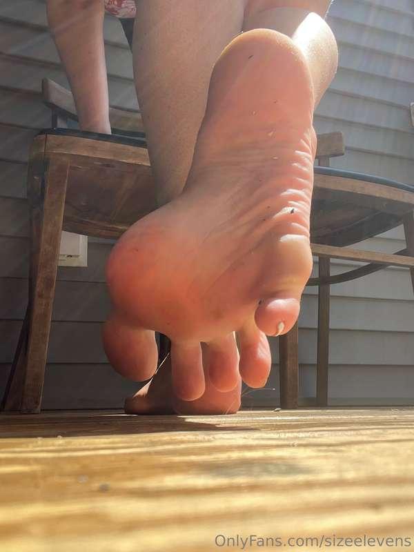 The feet of a goddess 
