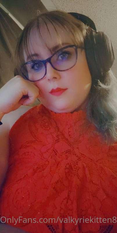 New shirt making me feel pretty hot tonight! What do you Del..