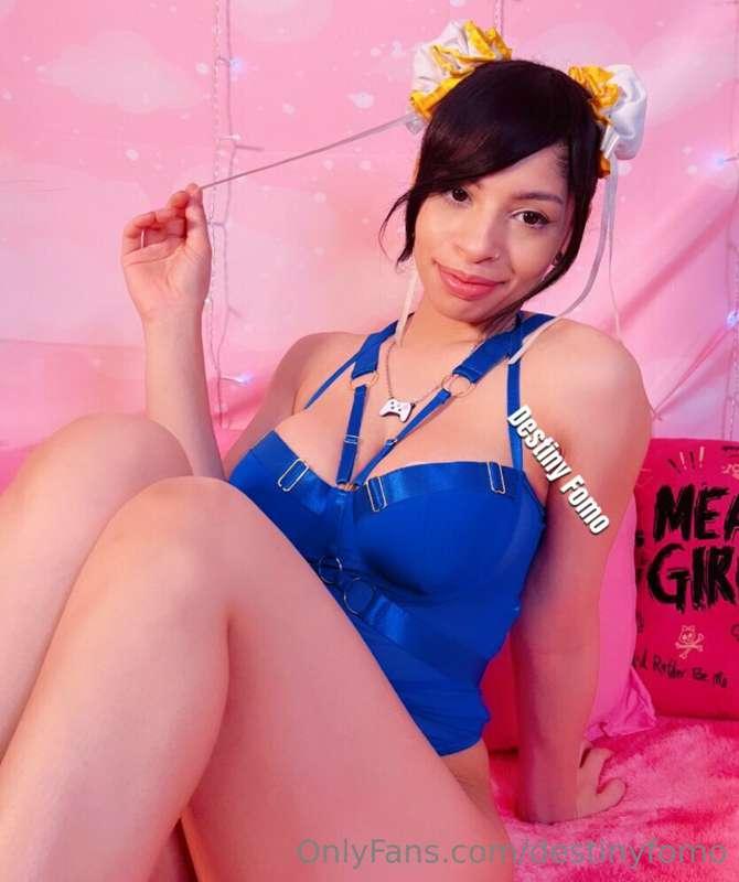 Are you guys ready for this chun li set 😝
