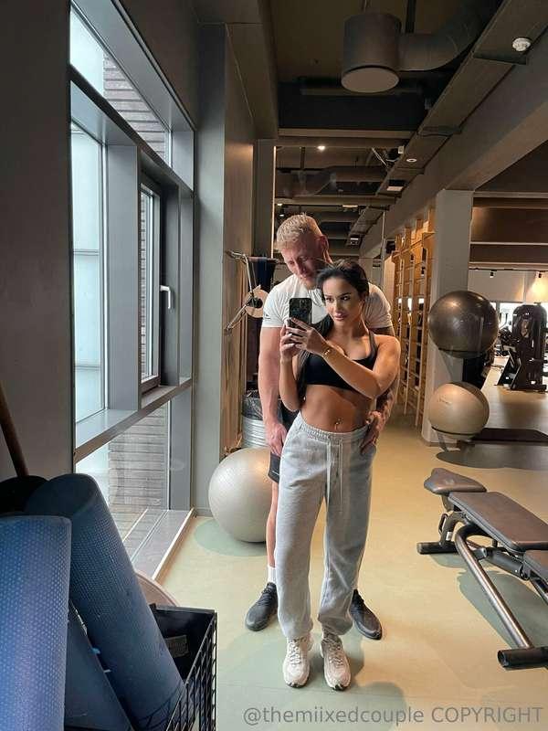 Your favourite porn couple💓