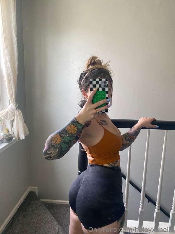 call me ms thiccums cause 👀🤭