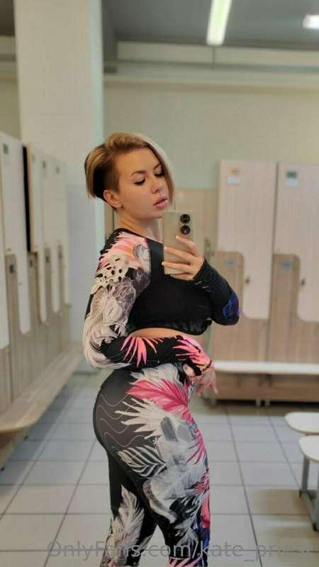 I love going to the gym, it relaxes my head so much, come up..