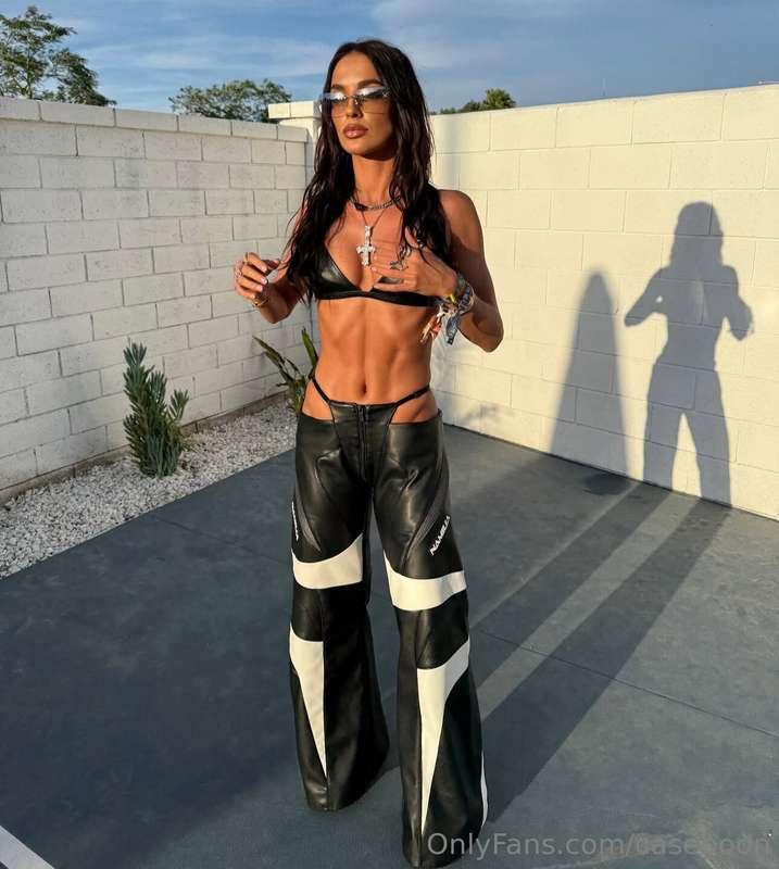 If you know me you know I love connecting with my fans ❤️ be..