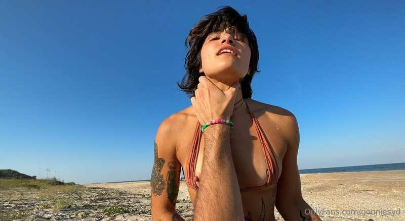 relaxing beach day?🩷
hmu for the full video where I suck his..