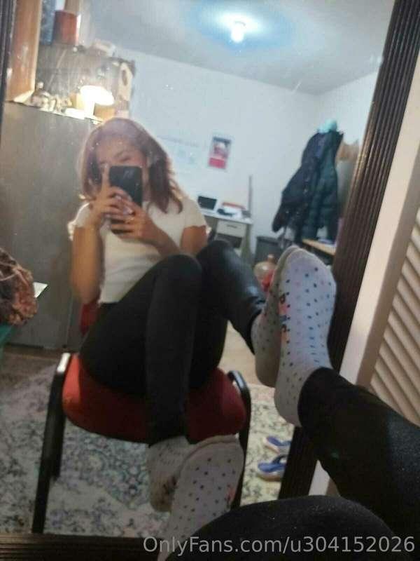 If there's a pic, there's is a video ... Who wants to see ho..