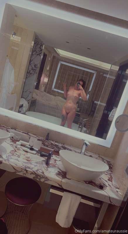 Pussy is so fat man legit more than a handful