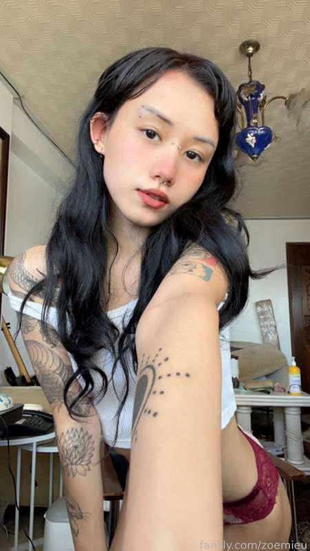 zoemieu image #0