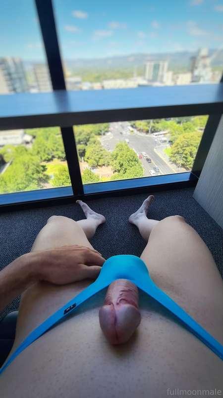 I love it when the whole world watches me masturbate! 🌎 do y..