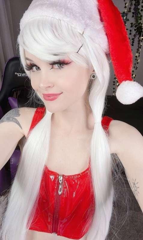 Having a Merry XXXmas sale on my premium page! @jadebunnievi..
