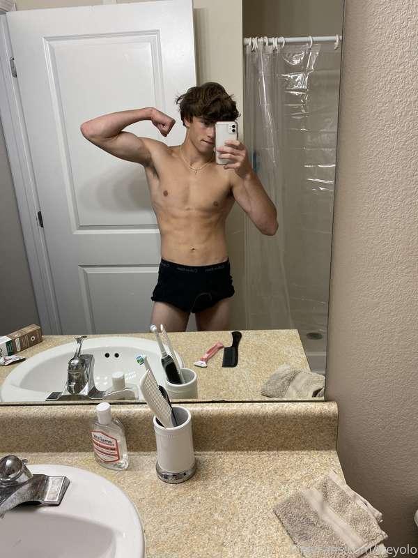 Get rdy for a surprise in ur dms tonight :)