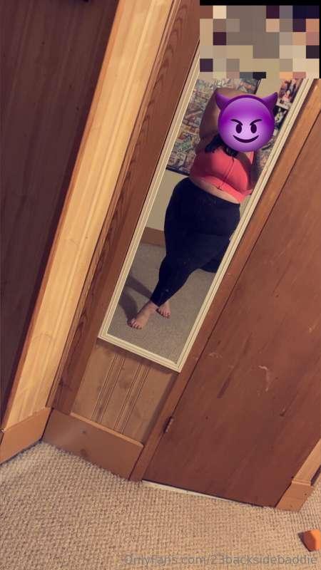 Come chat for a bit 💋🩷